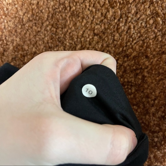 Lululemon yoga pants - Picture 5 of 5